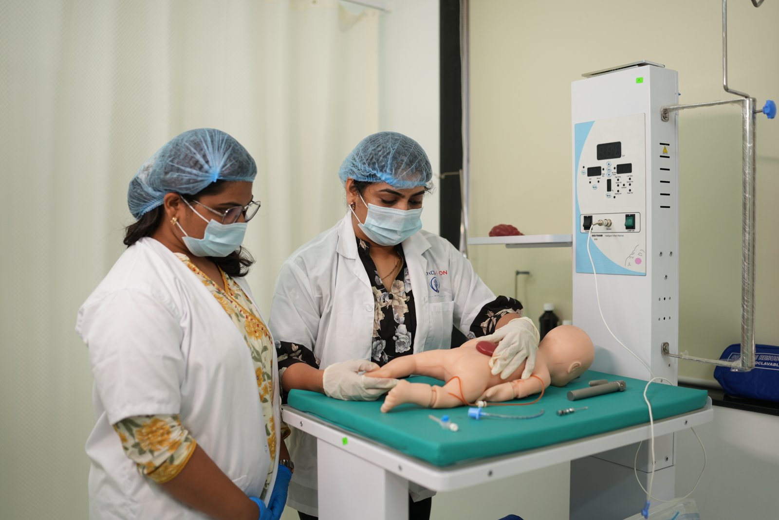 HANDS ON Medical Simulation Centre training gallery photo 8